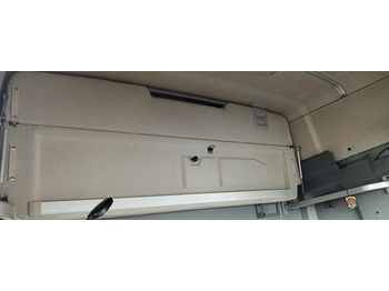Cabine en interieur RENAULT T