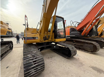 Rupsgraafmachine CATERPILLAR 320B