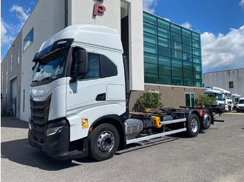 Containertransporter/ Wissellaadbak vrachtwagen IVECO S-WAY