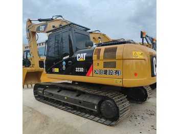 Rupsgraafmachine CATERPILLAR 323D