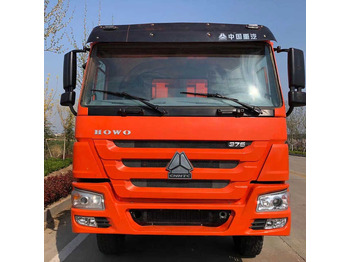 Kipper vrachtwagen SINOTRUK HOWO