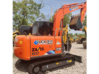 Rupsgraafmachine HITACHI ZX60