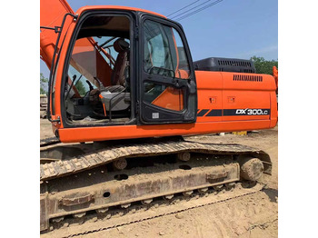 Rupsgraafmachine DOOSAN DX300