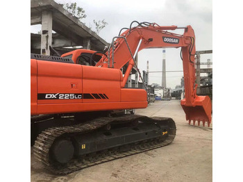 Rupsgraafmachine DOOSAN DX225LC