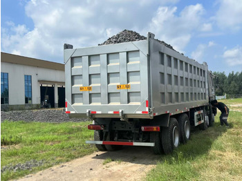 Vrachtwagen Used Dump Truck China brand HOWO 8*4: afbeelding 2