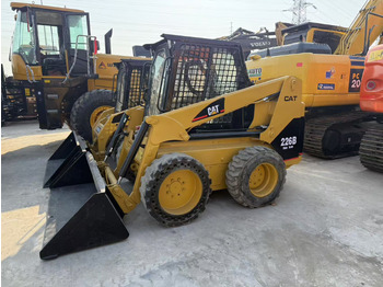 Schranklader CATERPILLAR 226B