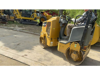 Asfaltwals CATERPILLAR CB14B: afbeelding 4