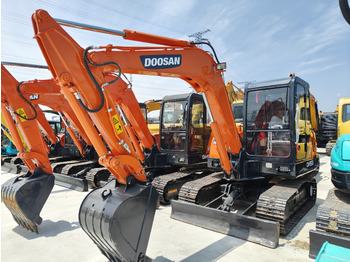 Rupsgraafmachine DOOSAN DH55