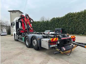 Haakarmsysteem vrachtwagen MAN TGX 26.480 SCARRABILE CON GRU: afbeelding 5 Haakarmsysteem vrachtwagen MAN TGX 26.480 SCARRABILE CON GRU: afbeelding 5