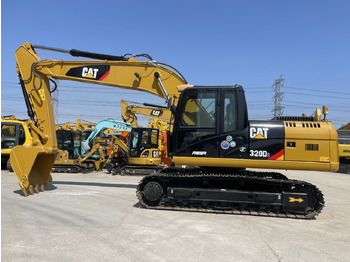 Rupsgraafmachine CATERPILLAR 320D2