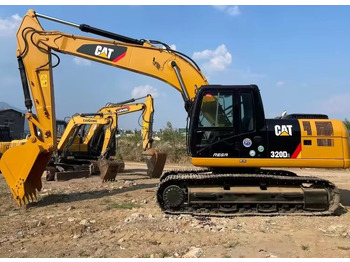 Rupsgraafmachine CATERPILLAR 320D2