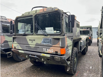 Vrachtwagen MAN 25.422