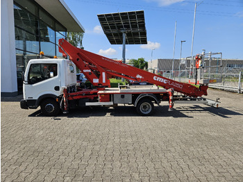 Vrachtwagen hoogwerker NISSAN