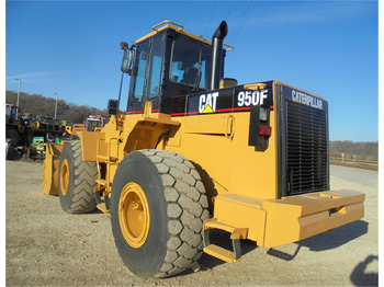 Schranklader CATERPILLAR