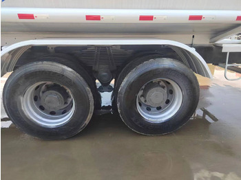 Tankwagen HOWO Water Tanker Click Here for Discount: afbeelding 5 Tankwagen HOWO Water Tanker Click Here for Discount: afbeelding 5