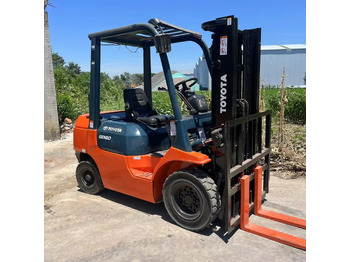 Diesel heftruck TOYOTA
