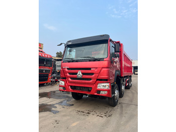 Vrachtwagen SINOTRUK HOWO