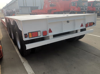 Nieuw Dieplader oplegger voor het vervoer van zwaar materieel TITAN 3 Axle Lowboy Trailer for Sale in Ghana: afbeelding 3 Nieuw Dieplader oplegger voor het vervoer van zwaar materieel TITAN 3 Axle Lowboy Trailer for Sale in Ghana: afbeelding 3