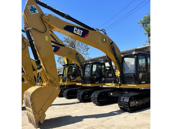 Rupsgraafmachine CATERPILLAR 320D2
