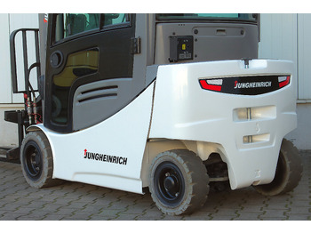 Elektrische heftruck Jungheinrich EFG320 - Triplex - Drehgerät - Li-Ion: afbeelding 5 Elektrische heftruck Jungheinrich EFG320 - Triplex - Drehgerät - Li-Ion: afbeelding 5