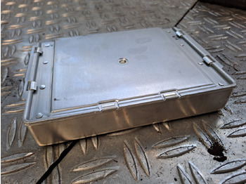 ECU voor Vrachtwagen Gebrauchtes MAN TGX 26.440 EBS 5 Steuergerät 24 V , Artikel - Nr.: 81.25808 - 7053: afbeelding 4 ECU voor Vrachtwagen Gebrauchtes MAN TGX 26.440 EBS 5 Steuergerät 24 V , Artikel - Nr.: 81.25808 - 7053: afbeelding 4