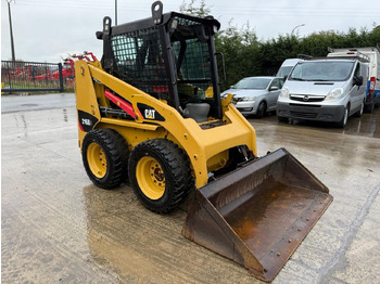 Lader CATERPILLAR 216