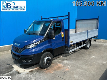 Vrachtwagen met open laadbak IVECO Daily