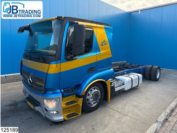Chassis vrachtwagen MERCEDES-BENZ Actros 1843