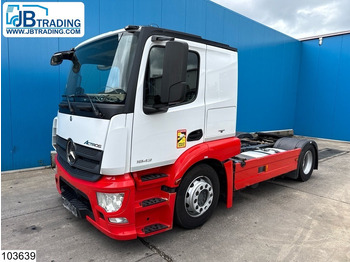 Trekker MERCEDES-BENZ Actros 1843