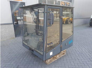 Cabine en interieur AHLMANN