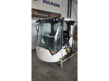 Cabine en interieur LIEBHERR