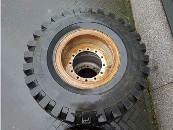Banden en velgen voor Bouwmachine Terex TL210-Solideal 20.5-25-Tire/Reifen/Band: afbeelding 4