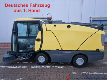 Veegwagen JOHNSTON