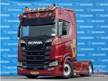 Trekker SCANIA S 580
