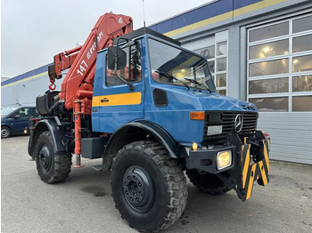 Vrachtwagen UNIMOG U1500