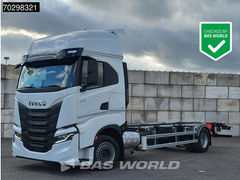 Containertransporter/ Wissellaadbak vrachtwagen IVECO S-WAY