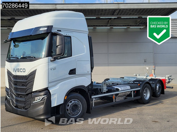 Containertransporter/ Wissellaadbak vrachtwagen IVECO S-WAY