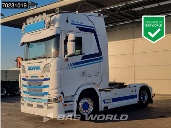 Trekker SCANIA S 520