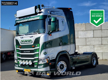 Trekker SCANIA S 520