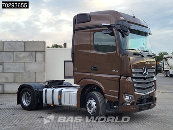 Trekker Mercedes-Benz Actros 1848 4X2 BigSpace Retarder 2x Tanks ACC Standklima MirrorCam Euro 6: afbeelding 3