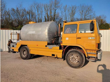Bitumen sprayer RENAULT G 260