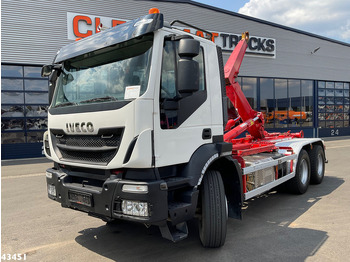 Haakarmsysteem vrachtwagen IVECO