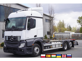 Containertransporter/ Wissellaadbak vrachtwagen MERCEDES-BENZ Actros 2545