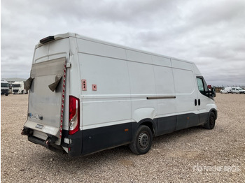 Bestelwagen 2021 Iveco Daily 35S18 Cargo Van: afbeelding 3 Bestelwagen 2021 Iveco Daily 35S18 Cargo Van: afbeelding 3