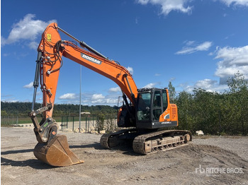 Rupsgraafmachine DOOSAN DX235