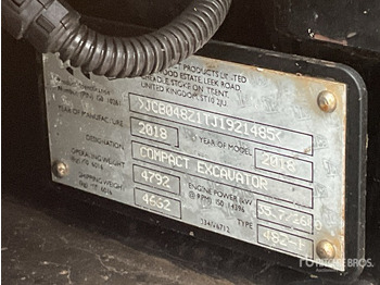 Rupsgraafmachine JCB