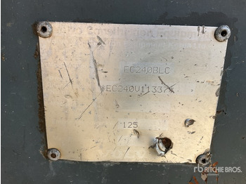 Rupsgraafmachine VOLVO EC240BLC