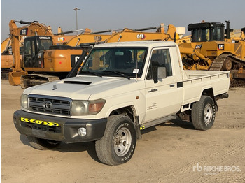 Pick-up TOYOTA Land Cruiser