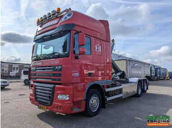 Haakarmsysteem vrachtwagen DAF XF 105 460