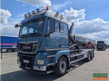 Haakarmsysteem vrachtwagen MAN TGX